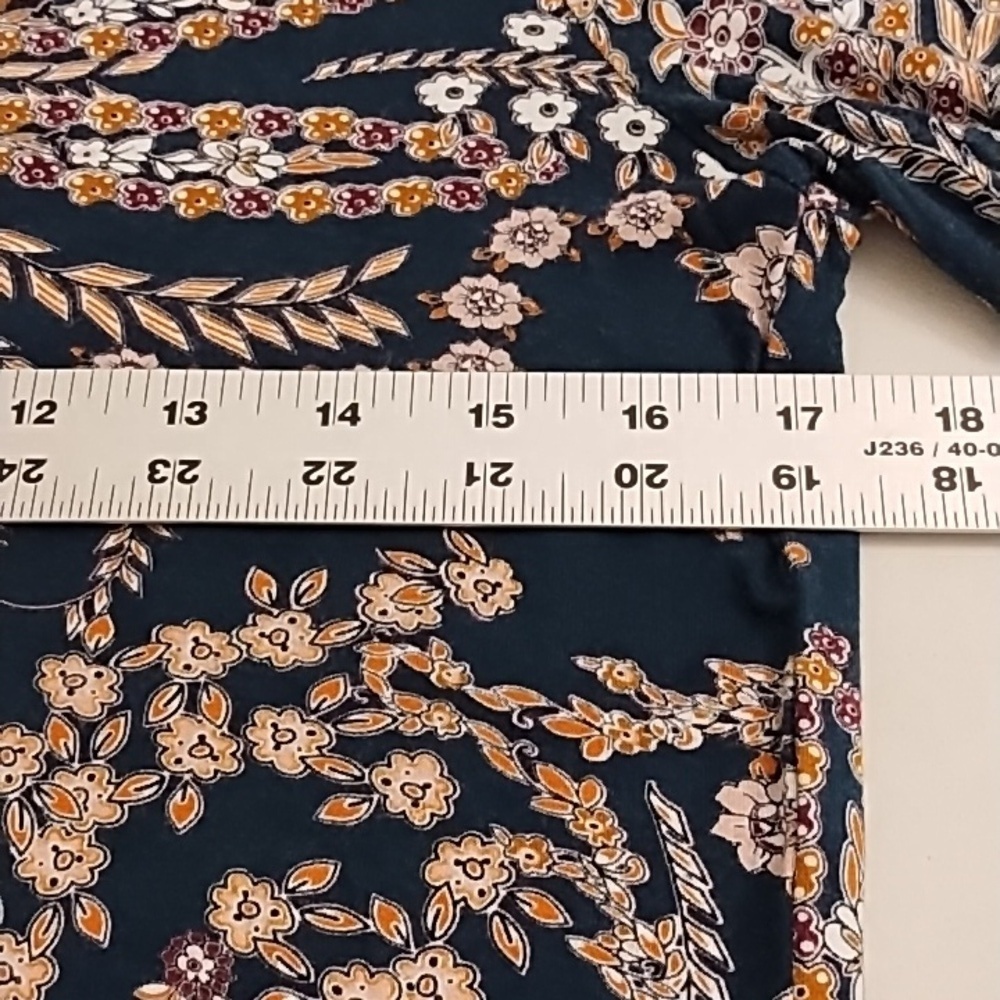 24/7 BOHO COTTAGECORE NAVY FLORAL PRINT, 3/4 SLEEVE, SOFT, TEE SHIRT TUNIC - Picture 4 of 7